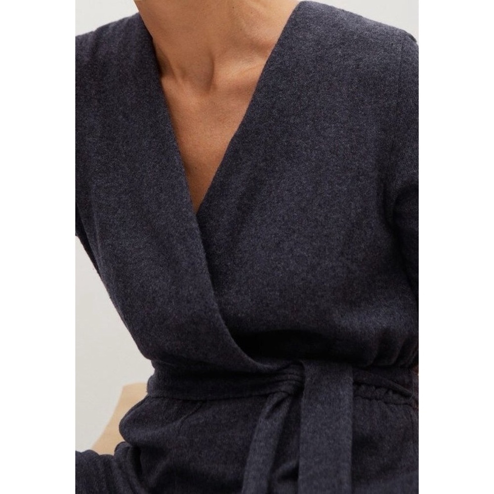 BNWT Mango Long Sleeve V-neck Wide Leg Jumpsuit - Size Medium - Picture 8 of 17